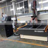 ATC Woodworking Cutting Machine With Eight Tools Holder and Vacuum Table