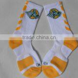 Colorful Design Custom Made Sports Basketball Elite Socks thumbnail-1