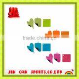 High Quality Neoprene Oven Mitt thumbnail-1