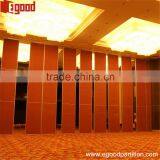 electronic automatic operable wall partition with door