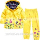 2017 Best selling Children Warm Rain suit Raincoat Set Rainbow Color Cartoon Kids Raincoat With Pants