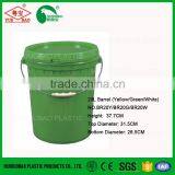 5 Gallon Plastic Paint Pail With Metal Handle and Lid thumbnail-5