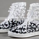 With White Flower Printing Transparent Plastic Shoes Cover thumbnail-5