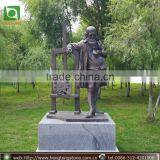 Leonardo da Vinci Bronze Statue thumbnail-1