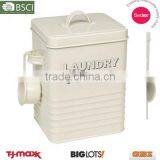 With Scoop Powder Box