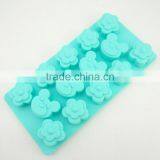 Cheap Silicone Rubber Ice Mould Tray With Plum Blossom Bear thumbnail-3