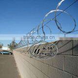 Hot Dipped Galvanized Razor Barbed Wire