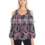 Women's Printed Long Sleeve Scoop Neck Cold Ruffle Shoulder Blouse thumbnail-3