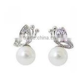 China manufacturer supply silver butterfly pearl earring girls popular stud earring 2 pieces