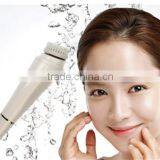 Facial Cleansng Brush With 3 Heads thumbnail-1