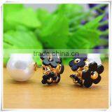 Korean Style Gold Plated Three Colorful Plastic Flower One Big Color Plated Pearl Double Side Stud Earring For Party Lady thumbnail-1