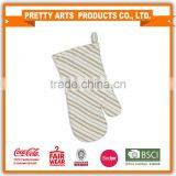 100% Cotton Oven Mitt and Potholder Set thumbnail-2