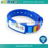 Free Samples 125 KHz EM4100 / EM4200 RFID Soft PVC Wristband thumbnail-2