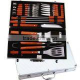 23pcs Rosewood Handle Bbq Set in Delux Alu Case