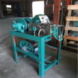 Semi-automatic Shoelace Tipping Machine thumbnail-1