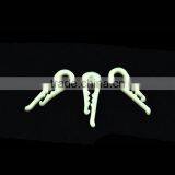 7cm Milk White Big U Shape Plastic Shirt Collar Clips With Teeth thumbnail-5