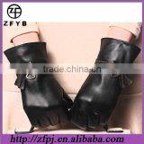 2013 Women Wearing Leather Gloves Lahore