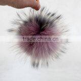 Myfur New Arrival Wholesale Super Fluffy Extra Large Raccoon Fur Pom Poms Specially For Beanie Hat Fashionable Stylish Pompoms thumbnail-4