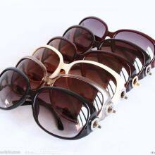 Wholesale Classic UV400 Protection Summer Sunglasses for Men Oval Frame Driving Eyewear for Women Youth Retro Shades Metal Frame Eyewear thumbnail-1