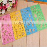 Spirograph Ruler Drawing Set Plastic Graphics Model Ruler Kids Toys Spirograph thumbnail-1