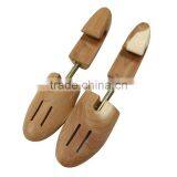 Hot Selling on Amazon Aromatic Red Cedar Wood Type Wooden Shoe Tree Shoe Strether With Thicker Front Part thumbnail-6