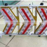 Solar Mobile Road Construction Arrow Guide Signs