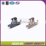 Popular <b>metal</b> <b>embossed</b> <b>custom</b> engraved logo <b>metal</b> <b>plate</b> for clothing