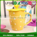 Newest Eco-friendly FDA LFGB Silicone Cup Holder /cup Cover thumbnail-4