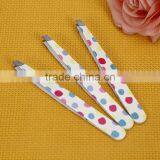 Colorful Round Tip Shape Cover Eyebrow Tweezer in Beauty Salon thumbnail-2
