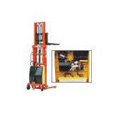 Semi-electric Stacker thumbnail-2