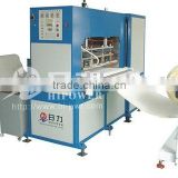 Automatic feeding high frequency blanket embossing machine