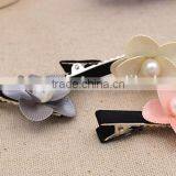 Ladies Fancy Flower Pearls Hair Grip Hair Clip Bulk Hair Accessory for Sale thumbnail-4
