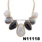 Make Punk Geometrical Big Stone Necklace thumbnail-1