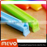 Portable Plastic Bag Neck Sealer Closure Clip Bag Storage Clip thumbnail-4