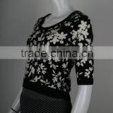 Ladies' Scoop Neck 1/2 Sleeve Pullover Knitted Sweater With Flower Print thumbnail-2