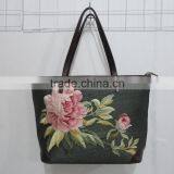 Gone With the Wind , Rose Embroidery Lady Fashion Bag thumbnail-1