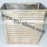 Garden Planter thumbnail-1