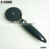 32065 Kitchen Gadget Kitchen Tool Round Pizza Cutter thumbnail-1