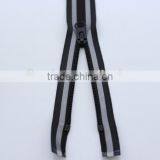 Cheap EN471glow in the Dark Waterproof Reflective Nylon Zipper for Sweater thumbnail-3