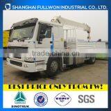 SINOTRUK HOWO 4X2 TRUCK WITH CRANE 3.2T thumbnail-1