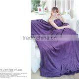 2015 Hot Sale 100% Polyester Wholesale Hometextile Bedding Set Twin King Full Queen Size Warm Glossy Line Coral Fleece Blanket thumbnail-5