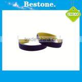 2015 the Newest Silicone Bracelet Silicone Bracelet With Metal thumbnail-1