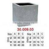 Fiberglass Poly Light Weight Garden Planter thumbnail-3
