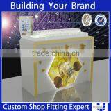 High End Customized Cosmetic Shop Counter Design thumbnail-3