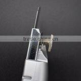 Five Pcs Blades Two-tone Sliding Utility Knife With Fasten Lock on the Back thumbnail-3