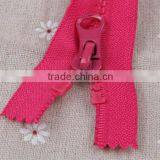 Fashion High Quality Plastic Zipper in Shenzhen thumbnail-3