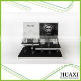 Fashion Small Black & White Wooden Watch Display