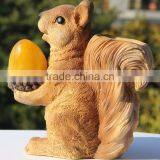 Garden Ornaments Resin Squirrel With Pinecone Solar Lights thumbnail-2