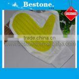 Pet Bathing Massage Gloves Brush thumbnail-1