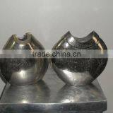 Designer Flower Vases thumbnail-1